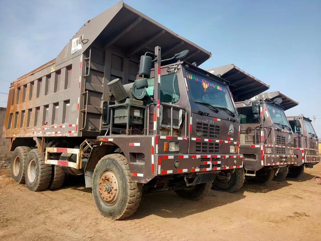 Sino HOWO a utilisé le déchargeur de camion à benne basculante avec 430HP le moteur 120 Ton Load Used For Mine