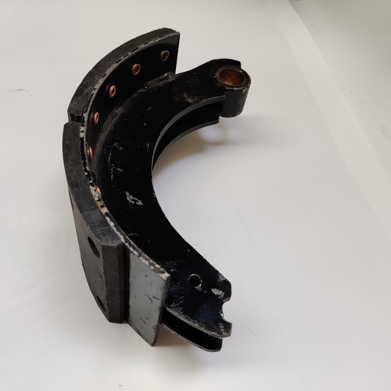 Pièce de rechange de haute qualité de camion Alex Brake Shoe With Linings arrière pour le camion lourd