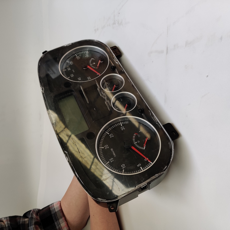 Tableau de bord pour l'instrument de combinaison de camions de Sinotruk Howo pour l'intérieur de cabine d'entraînement