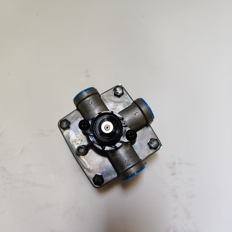 Les pièces de moteur transmettent par relais la valve de frein pour la SINO soupape de commande de secours de voiture de camion de HOWO WG9000360524/2