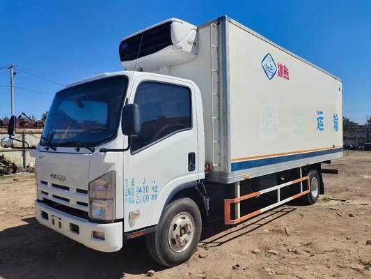 ISUZU Refrigerated Van 130P 89kw a utilisé le véhicule de transport de chaîne du froid de véhicule 98km/H diesel