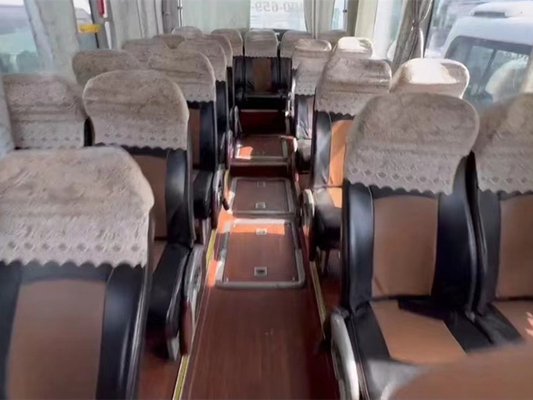 ZK6127 a utilisé le car de touristes 016 de moteur d'arrière de l'autobus 53seats d'occasion d'autobus de Yutong