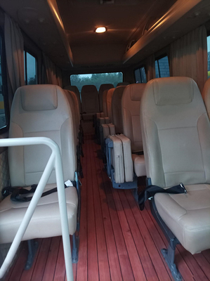 Autobus utilisé par Iveco de Seater 23 de l'année 2017 avec le climatiseur en cuir de siège en bon état
