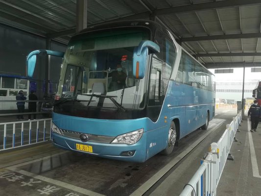 L'autobus de luxe de Yutong d'occasion de sièges de Bus Rhd Lhd 55 d'entraîneur a utilisé l'autobus de centre urbain à vendre