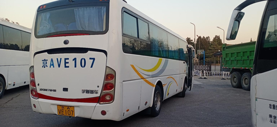 L'autobus de luxe de Yutong d'occasion de sièges de Bus 39 d'entraîneur a utilisé l'autobus Rhd Lhd de ville d'Innter à vendre