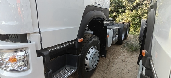Le camion à benne basculante commercial utilisé de HOWO a utilisé les camions diesel 6*4 LHD/RHD 371/375hp