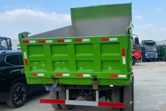Charge évaluée de extraction 15.37t de boîte de vitesse rapide de la couleur verte SHACMAN SX3310 du camion à benne basculante 150hp 4×2