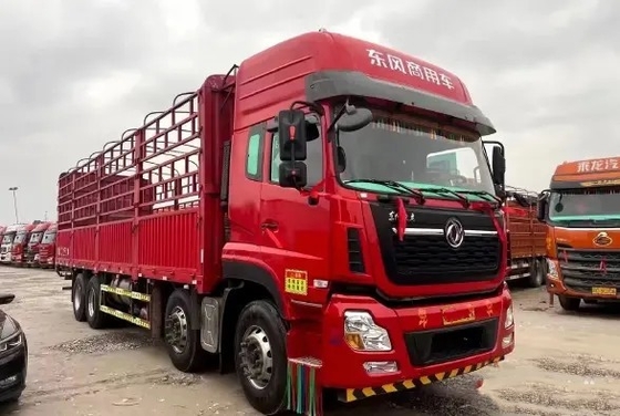 La cargaison utilisée troque la haute boîte de vitesse Dongfeng Lorry Truck de pneus du mode 12 d'entraînement du toit 420hp 8×4 de la charge 17.8t évaluée RAPIDEMENT