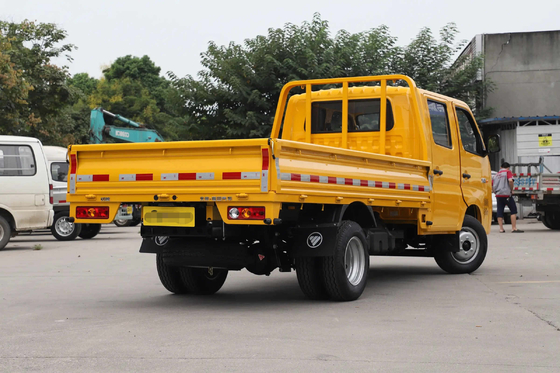 Camions d'occasion de petite taille à double cabine de 2 tonnes chargement 2018 modèle Foton M2 camion