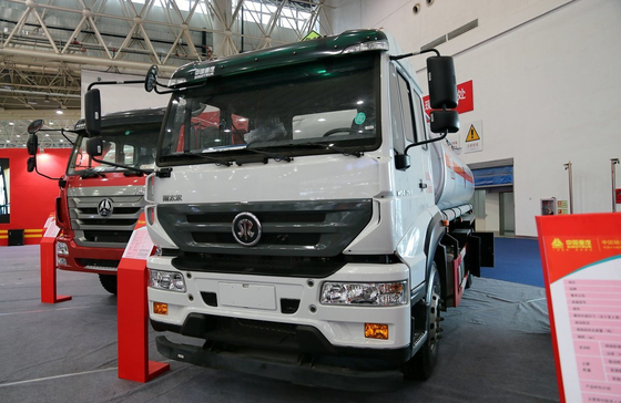 Camion pétrolier lourd Camion sinotruck 20m3 Camion pétrolier alliage d'aluminium MAN Arbre avant cabine plate