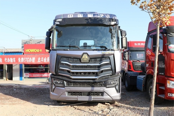 HOWO Chariot lourd Tracteur haut déflecteur de toit 6X4 Diesel 16 vitesses 480 chevaux National VI