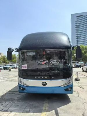 Véhicule de transport public d'occasion ZK6137 Cabine bien rangée 56 places Passager lourd Condition du corps