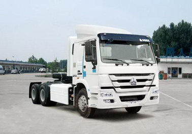 Sinotruck HOWO a utilisé les camions internationaux, semi utilisées remorques avec le moteur diesel 4x2