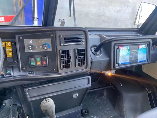 4X2 a utilisé le véhicule diesel d'Off Road de la police 3.2T d'Iveco 2046