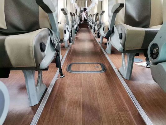Les sièges de ZK6116HF 228kw 51 ont utilisé des autobus de Yutong que le passager transporte la basse nudité de kilomètre de sièges de luxe emballant LHD