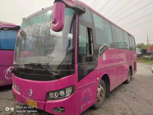 Le dragon d'or actuel XML6807 a utilisé l'entraîneur Bus que 33 sièges ont utilisé le moteur diesel 140kw d'autobus aucun autobus des accidents LHD