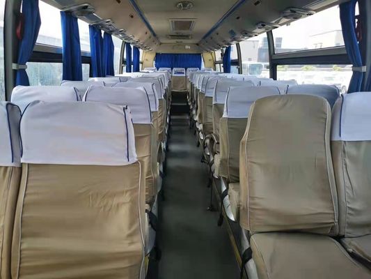 Employez le kilomètrage de l'autobus ZK6110 35000km de Yutong 51 sièges autobus diesel utilisé par manuel de 2012 ans pour le passager