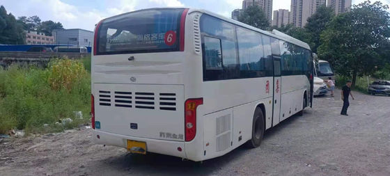 L'entraîneur utilisé Bus Model KLQ6129 a employé le bas kilomètre de plus haut de l'autobus 53 de sièges bon de passager d'autobus châssis en acier de portes à deux battants
