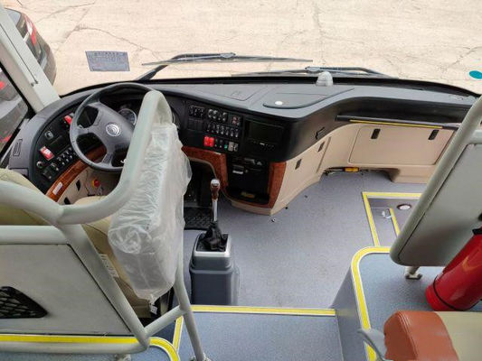 Conducteur intérieur utilisé de parc de divertissements d'accessoires de Yutong Passenger Coach de modèle de l'autobus ZK6122
