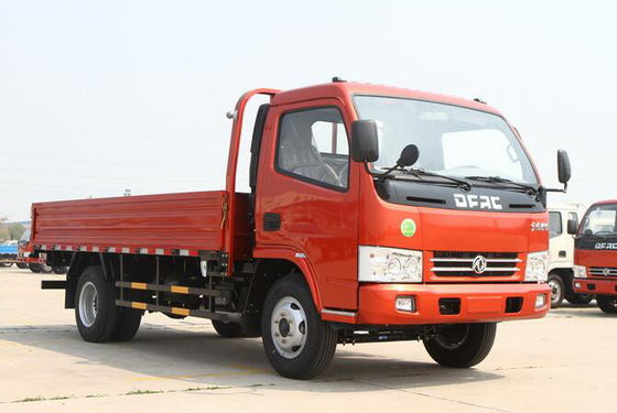 Année de faible puissance 2017 du camion LHD de seau d'entraînement de Dongfeng 4 Ton Cargo Truck 4x2 d'occasion