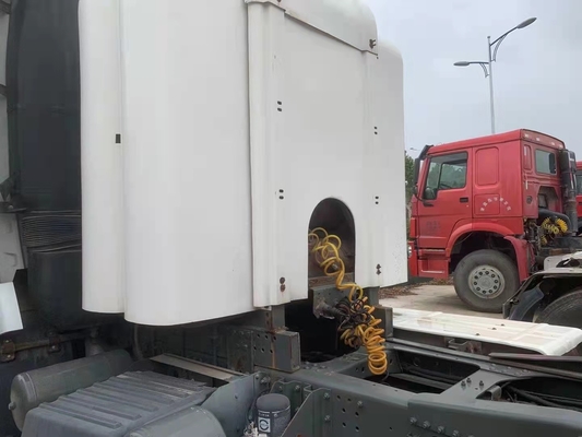 Camion de cheval du camion de remorque de la puissance 420hp du camion CNG de tracteur 6*4