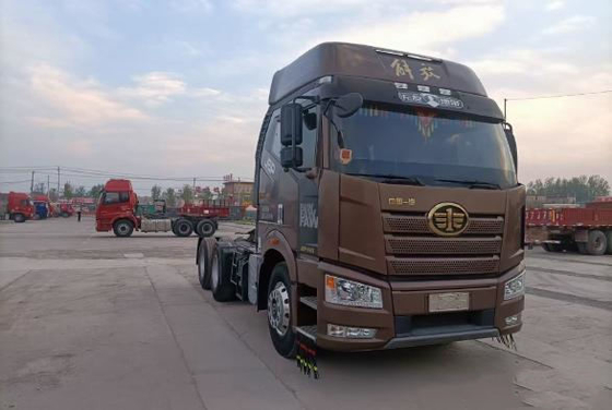 Le moteur 460hp du camion 6*4 Xichai de tracteur de FAW J6P a utilisé le camion LHD/RHD de cheval
